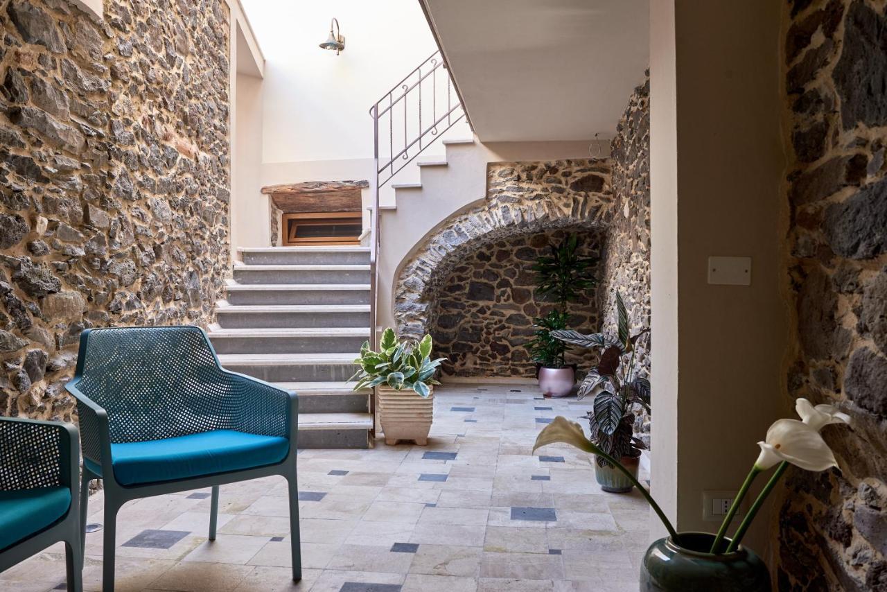 Casa Masuri, Nel Cuore Di Dorgali Exterior foto