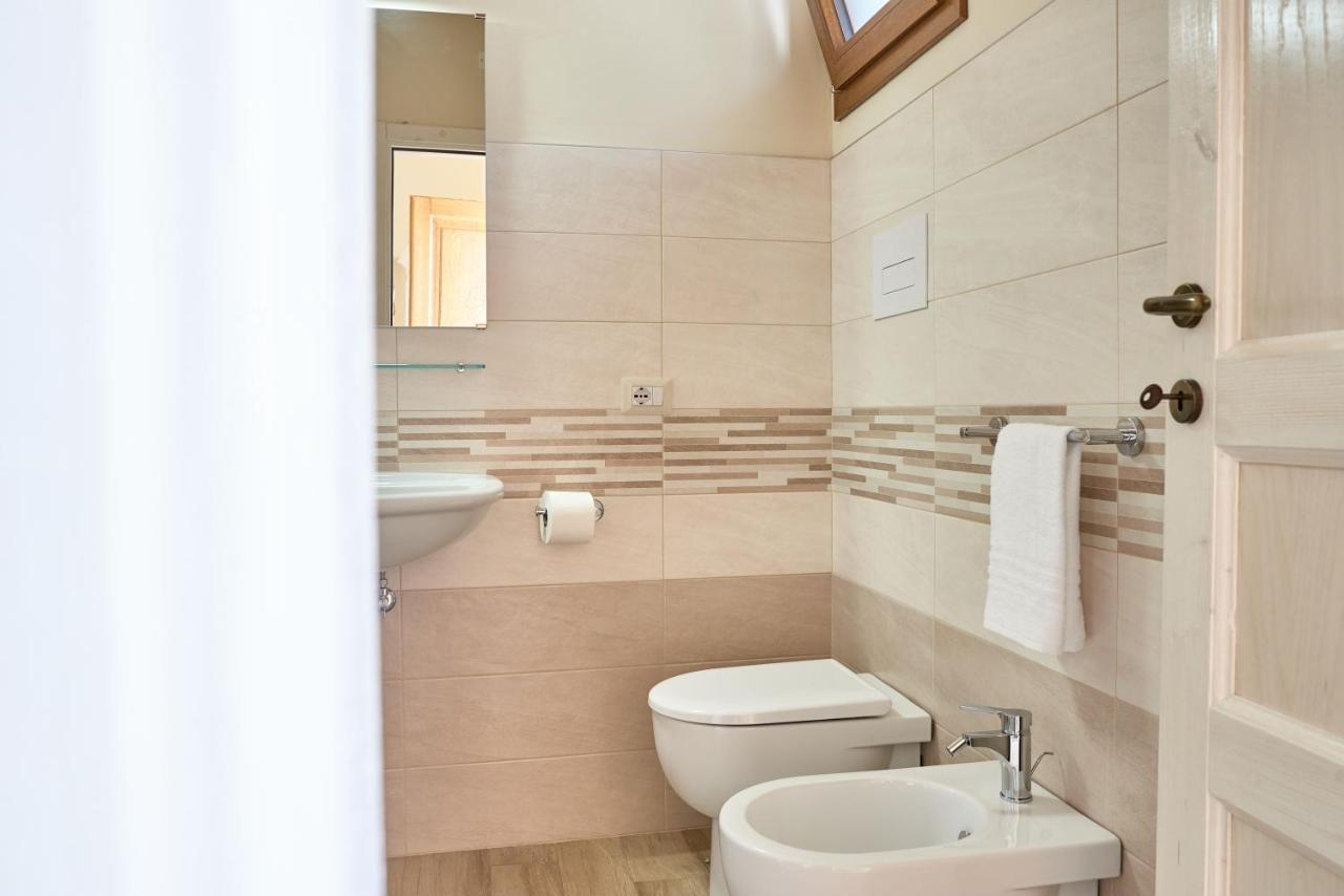 Casa Masuri, Nel Cuore Di Dorgali Exterior foto