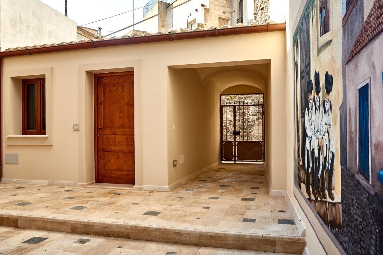 Casa Masuri, Nel Cuore Di Dorgali Exterior foto